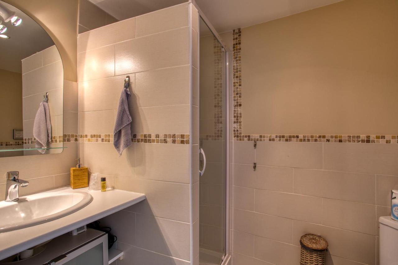 Domaine Des Pierres Blanches - Gite La Salamandre Villa Carlux ภายนอก รูปภาพ